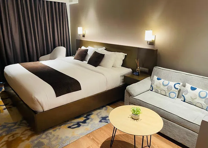 Hotel Acqua - Novotel Manila